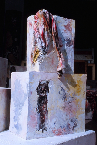 600px1-1980-81-Solidificazioni-,-gesso-scagliola-e-tempera,-138x65x35-cm,-Michetti-2006,-Ravenna-1997